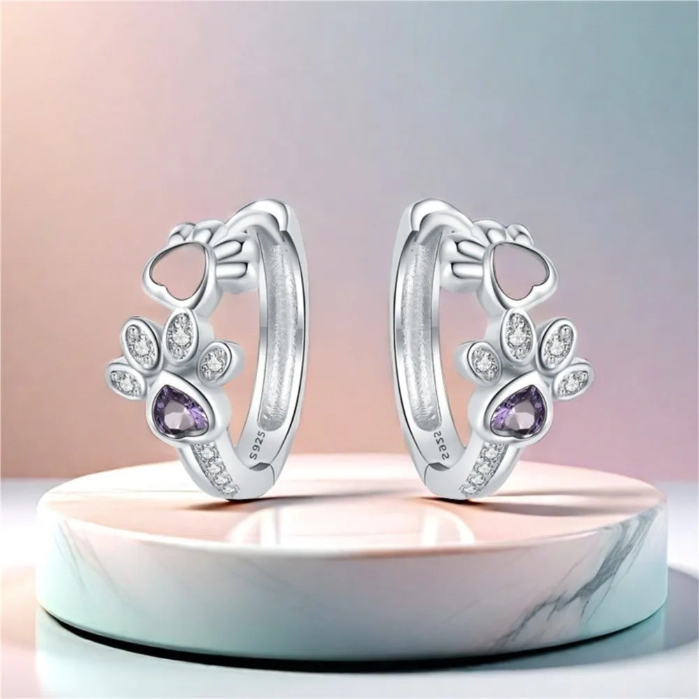 Paw Huggie Earrings in Silver with Zirconia and Heart-Shaped Gemstone