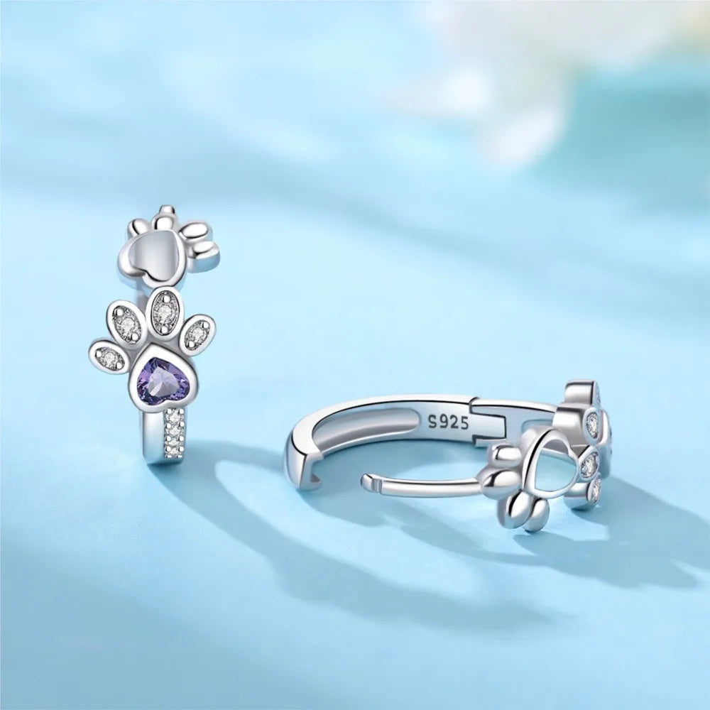 Paw Huggie Earrings in Silver with Zirconia and Heart-Shaped Gemstone