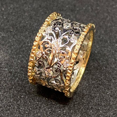 Mika – Vintage Zirconia Ivy Ring