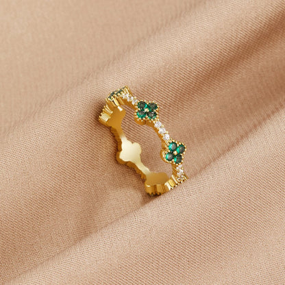 Luck – Clover Crystal Ring