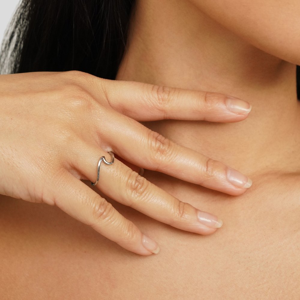 Imari – Silver Wave Ring