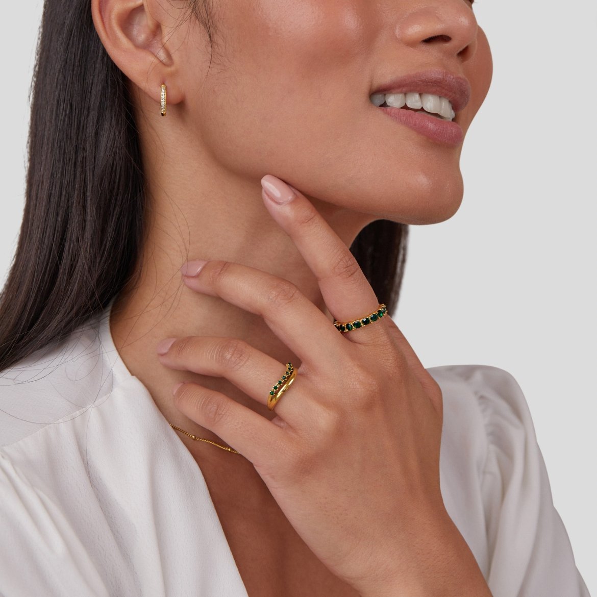 Mary – Emerald Green Layered Ring