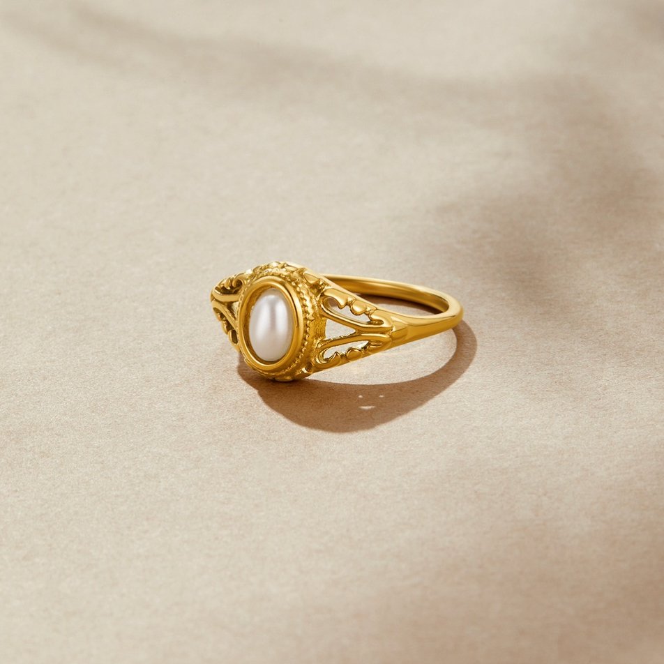 Royal – Vintage Pearl Ring